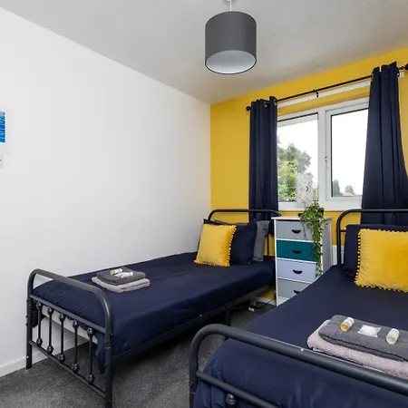 6 Guests - 10min Centre Leeds (West Yorkshire)